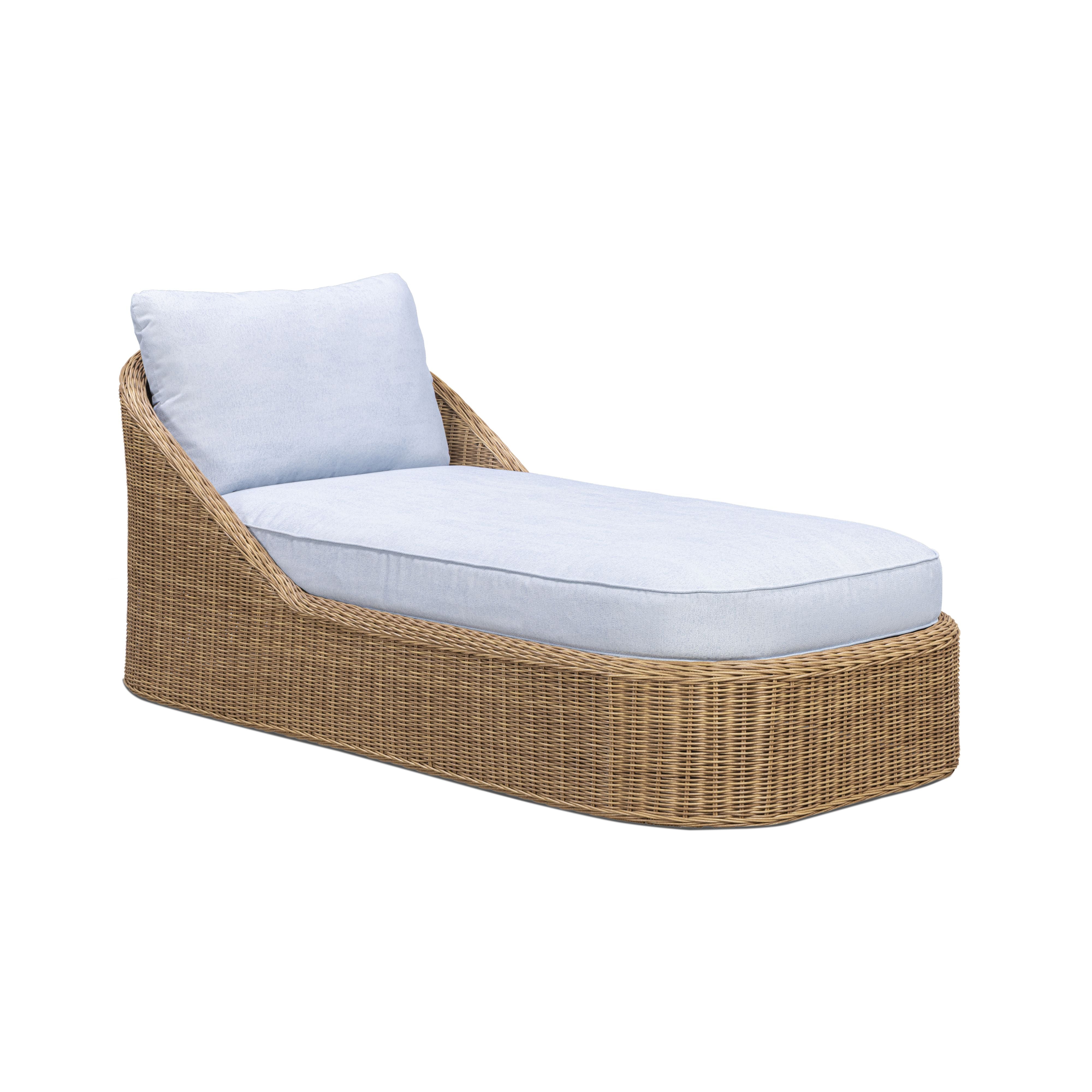 Axel Boucle Outdoor Lounge Chair