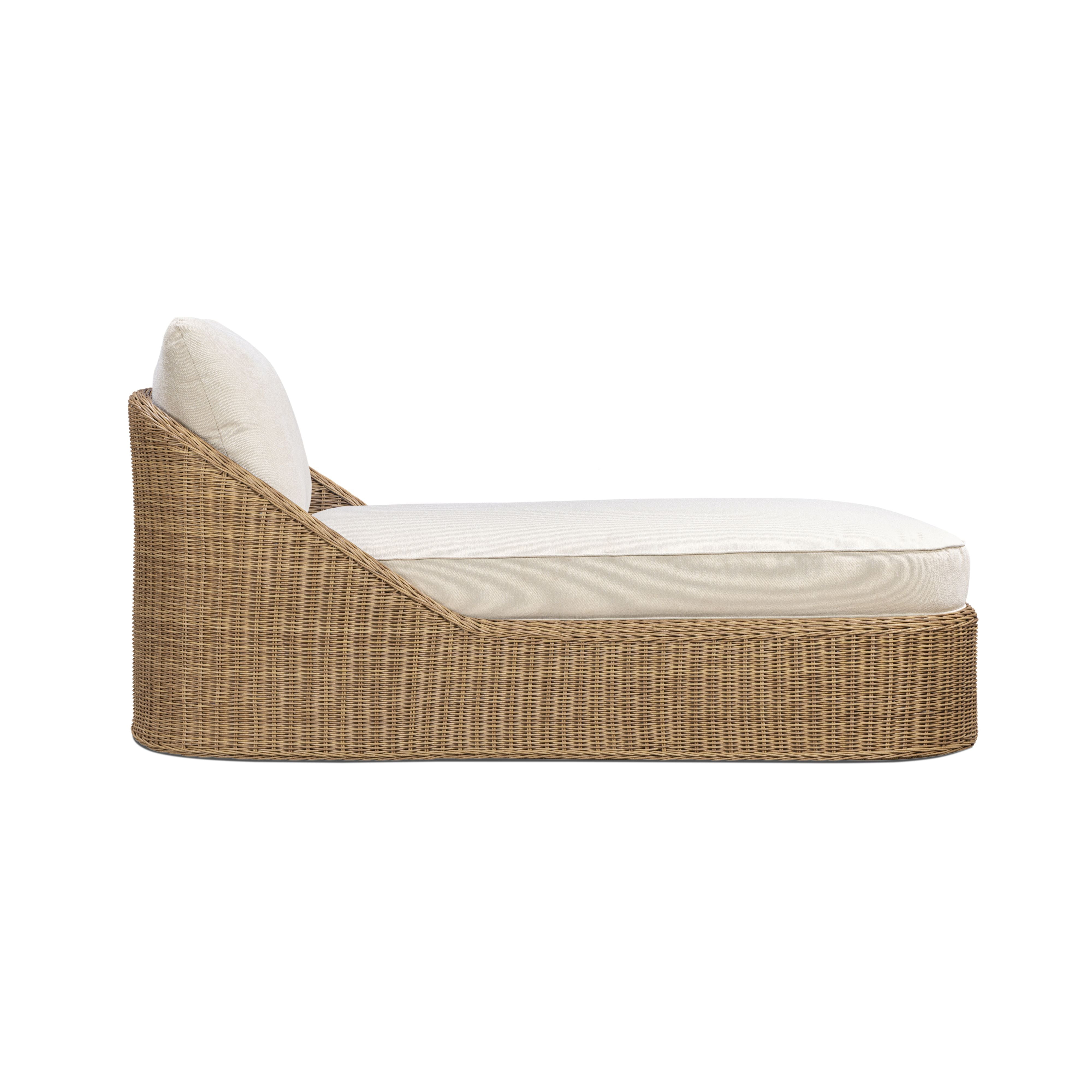 Axel Boucle Outdoor Lounge Chair